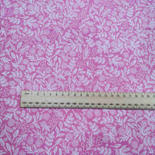 Load image into Gallery viewer, 100% Cotton, Cotton and Steel, Garden and Globe - Floral Toss - 1/4 metre