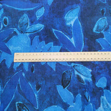 Load image into Gallery viewer, 100% Linen, Indigo Floral - 1/4metre