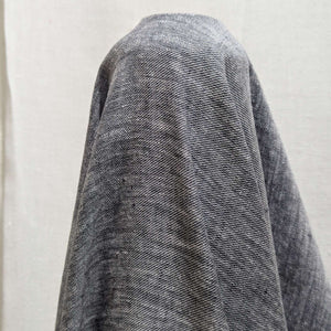 Luna Chambray yarn dyed 80% linen 20% cotton , Indigo, Drape