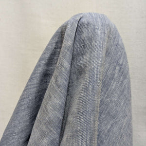 Luna Chambray yarn dyed 80% linen 20% cotton, Sky, drape