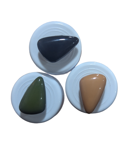 Scalene Button, Small