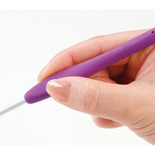 Load image into Gallery viewer, Clover Amour Crochet Hook Set