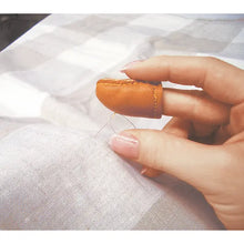 Load image into Gallery viewer, Clover Natural Fit Leather Thimble, Large