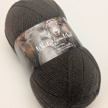 Load image into Gallery viewer, White Gum 4 ply Fingering Merino