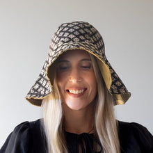 Load image into Gallery viewer, Pattern Fantastique Belle Hat