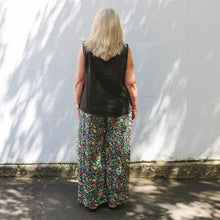 Load image into Gallery viewer, Back view of Tessuti Patterns Sammy pants paper pattern for sale at Minerva&#39;s Bower