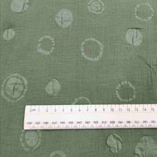 Load image into Gallery viewer, Kokka Crinkle Cotton, Seersucker Dots in Green - 1/4 metre